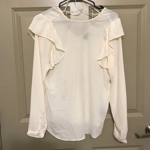 NWOT CREAM RUFFLE BLOUSE🍦